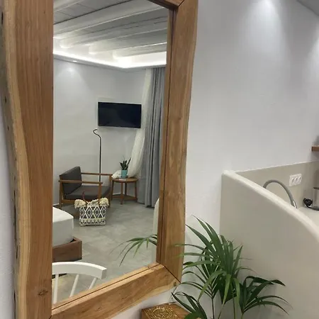 Eye Of Naxos Holiday home